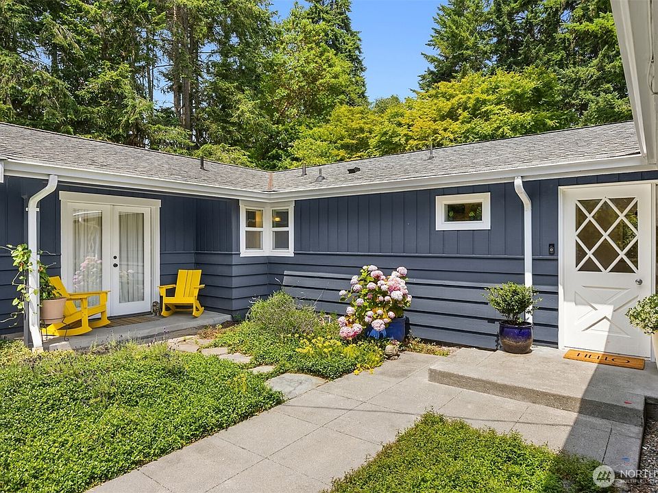 1st image of 10430 NE Cascade Avenue