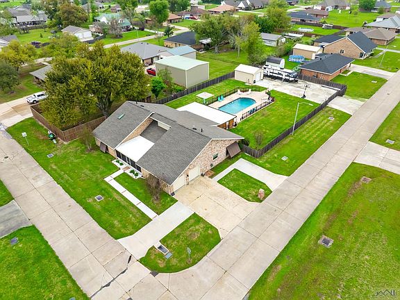 4th image of 206 Mason Dr