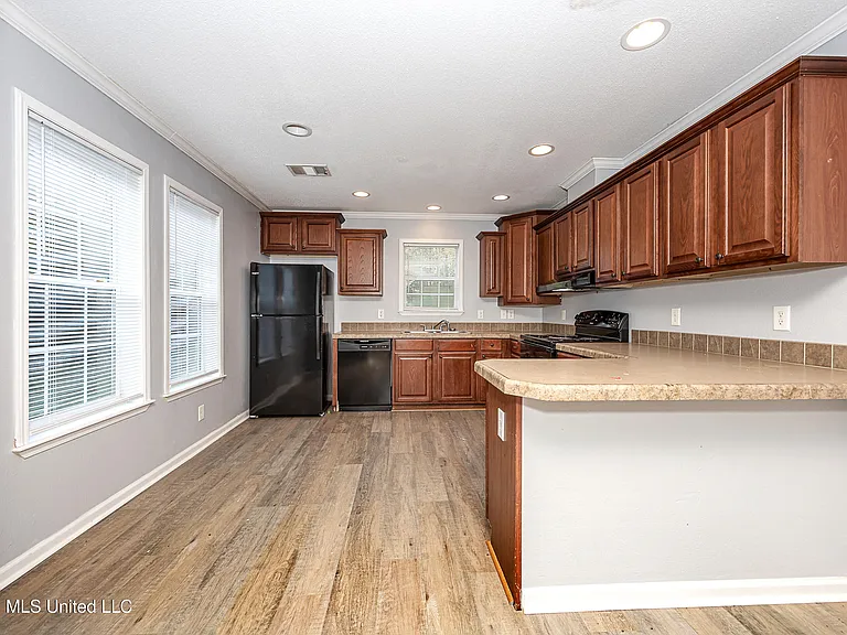 6003 E Lamar St — Photo 13