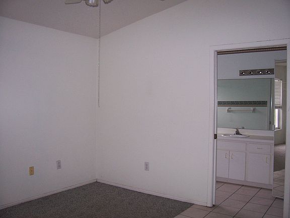 4th image of 304 Crayford Pl