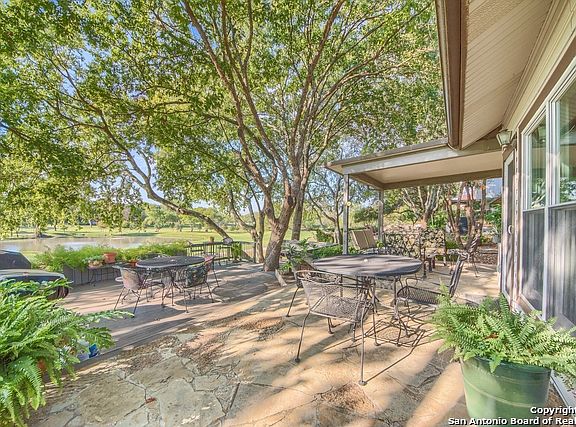 3rd image of 14115 Fairway Oaks