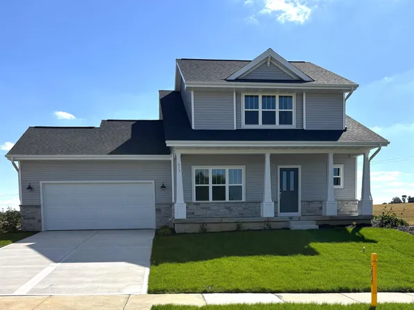517 Spindrift St, Mount Horeb, WI 53572