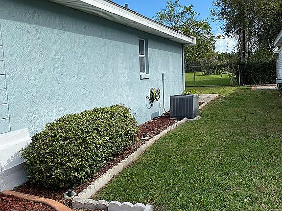 4th image of 818 Challenger Ave