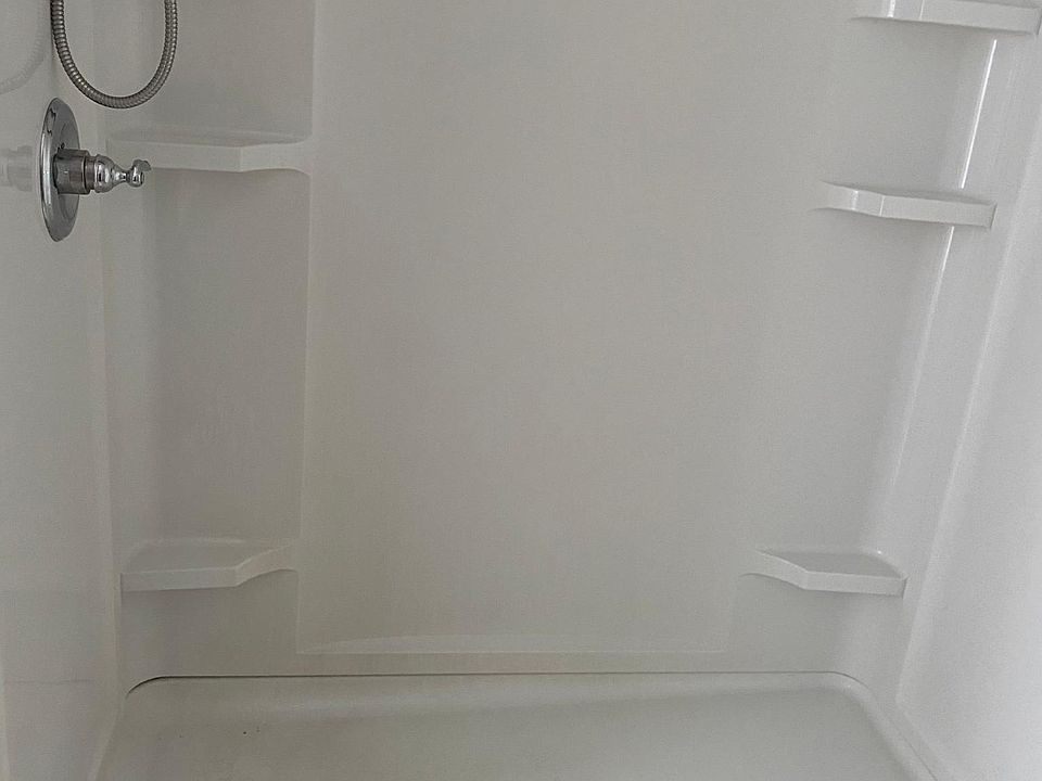 Walk in shower/