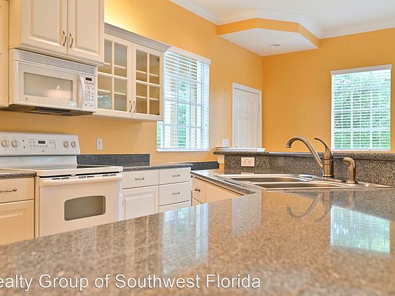 4th image of 8565 Via Garibaldi Cir Unit 202