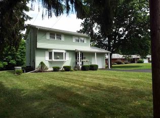 6 Willow Ln, Saugerties, NY 12477