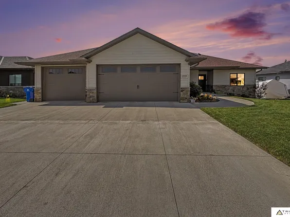 2039 Eastgate Dr, Crete, NE 68333