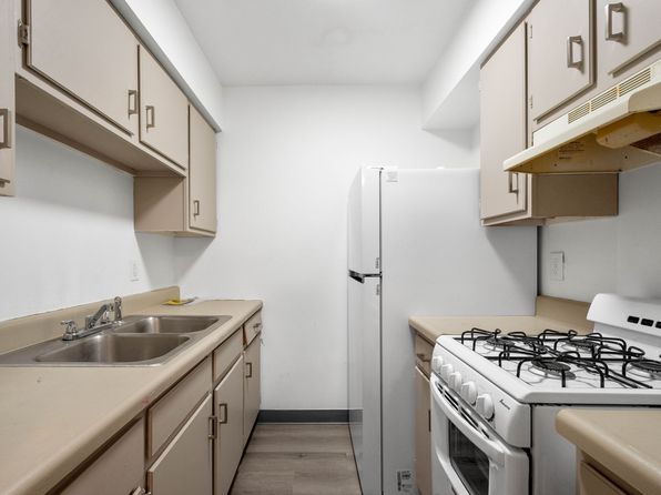 136 Shingiss St UNIT 101