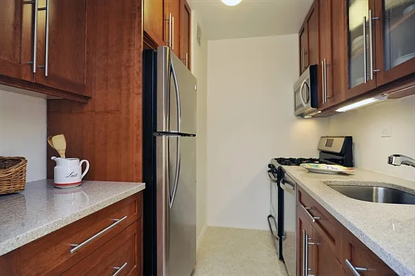 Sold by Citi Habitats | media 1