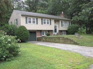 8 Beech St, Merrimack, NH 03054