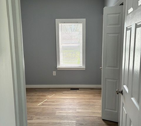 5th image of 54420 29th St
