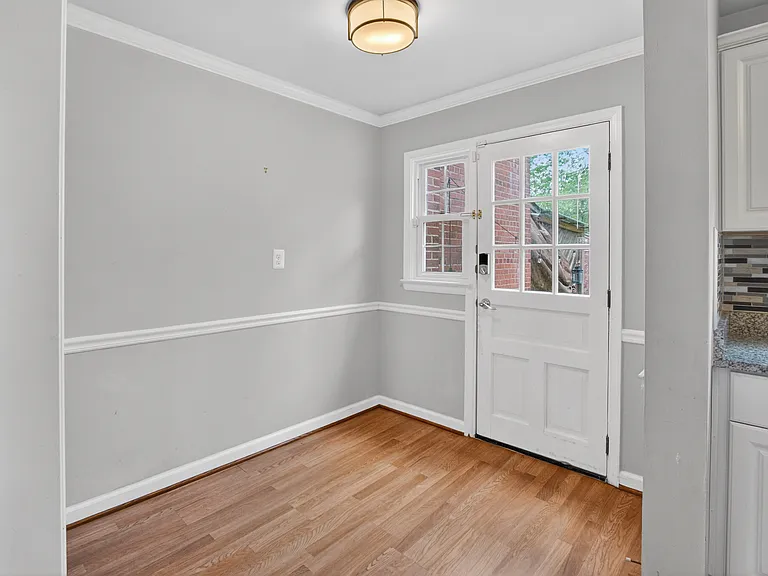 714 57th Pl NE — Photo 19