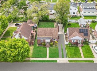 43 Sobro Ave, Valley Stream, NY 11580