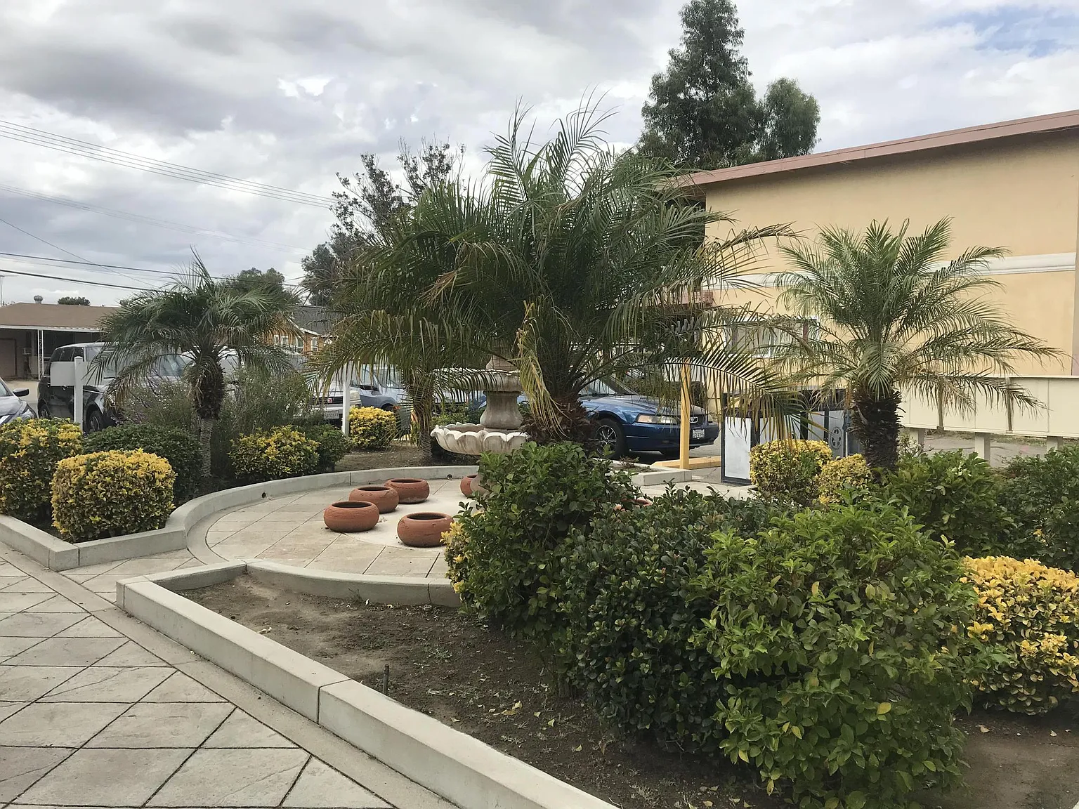 Villa Del Sol Apartments — Photo 1