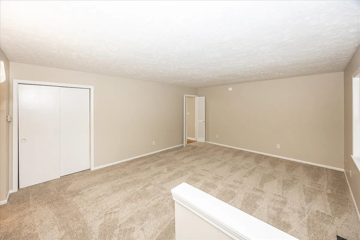 3 bed, 1432 sqft, $2,450 — Photo 3