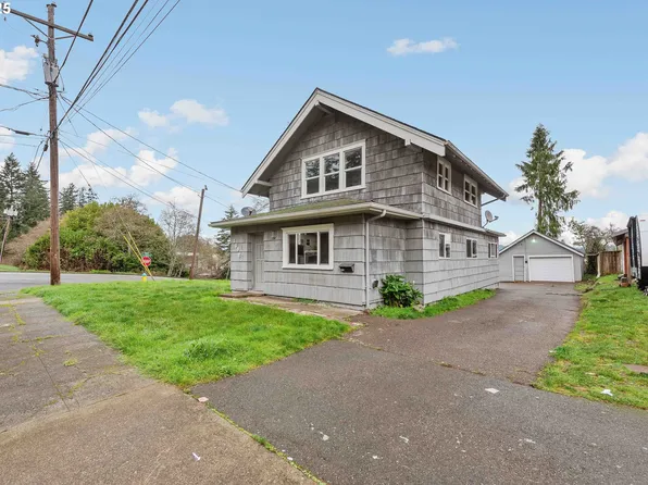 1392 N 8th St, Coos Bay, OR 97420