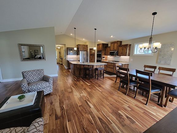 4th image of 4338 124th Ln NE