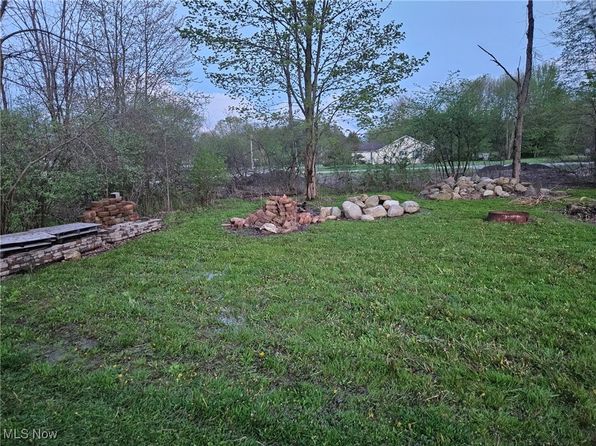 997 Evening Star Dr, Rome, OH 44085