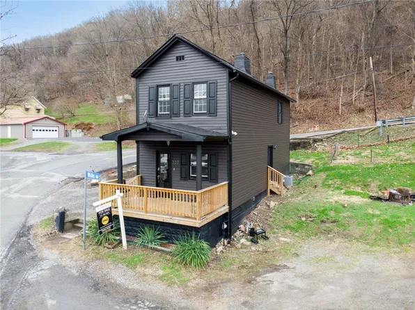 330 Braeburn Rd, New Kensington, PA 15068