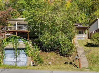 154 Lake Floyd Cir, Bristol, WV 26426