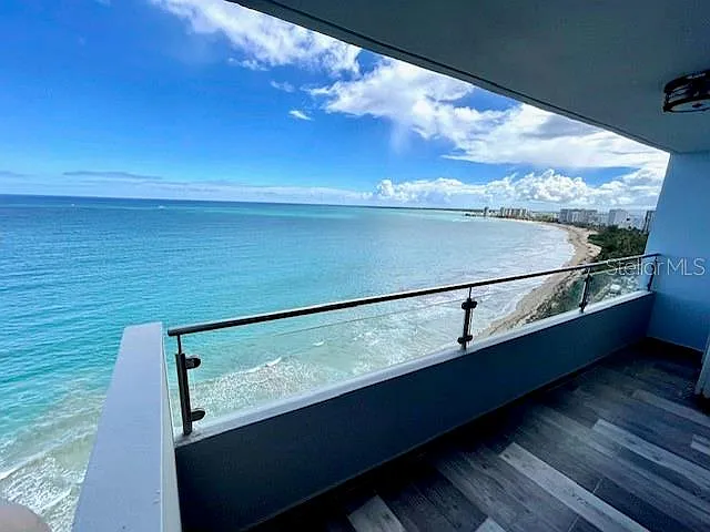 Isla Verde — Photo 1