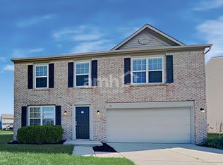 788 Heatherwood Dr, Greenwood, IN 46143