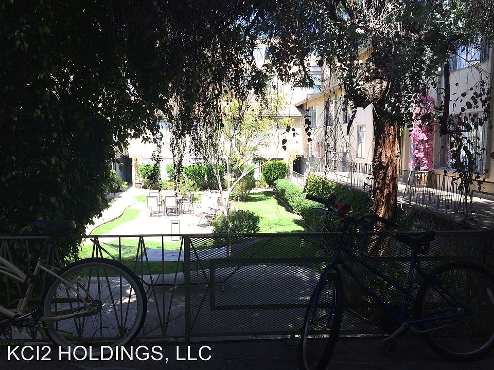 1st image of 11617 Gorham Ave APT 17