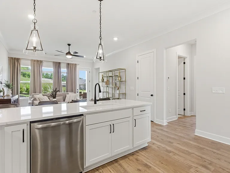 308 Buckwood Ln — Photo 14