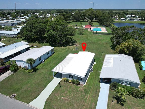 2nd image of 1124 Waterway Dr