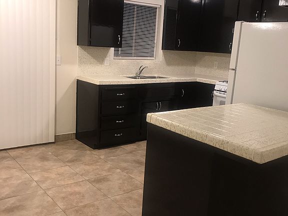 2nd image of 708 Givens Rd #7