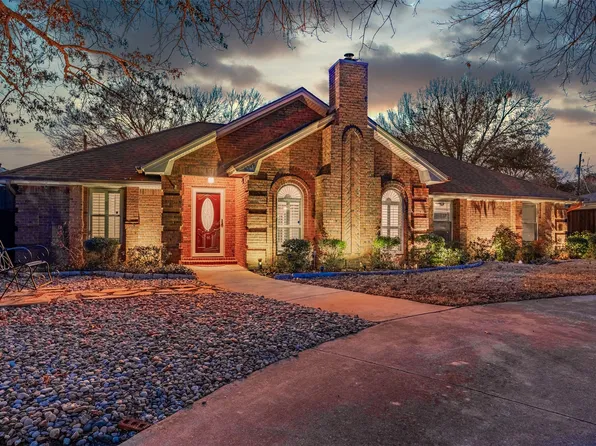 6505 Parkway Ave, North Richland Hills, TX 76182