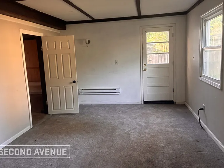 1 Rosehaven Dr — Photo 6