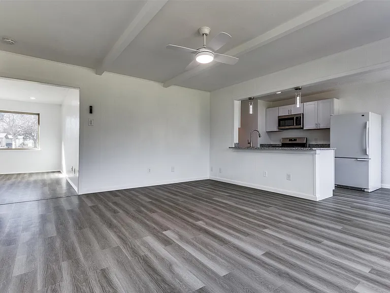 1606 W Shore Dr — Photo 6