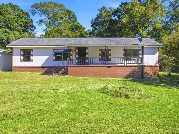 128 4th St SW, Milledgeville, GA 31061