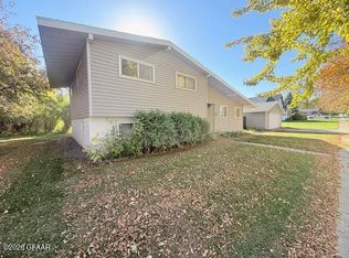 911 Parke Ave, Portland, ND 58274