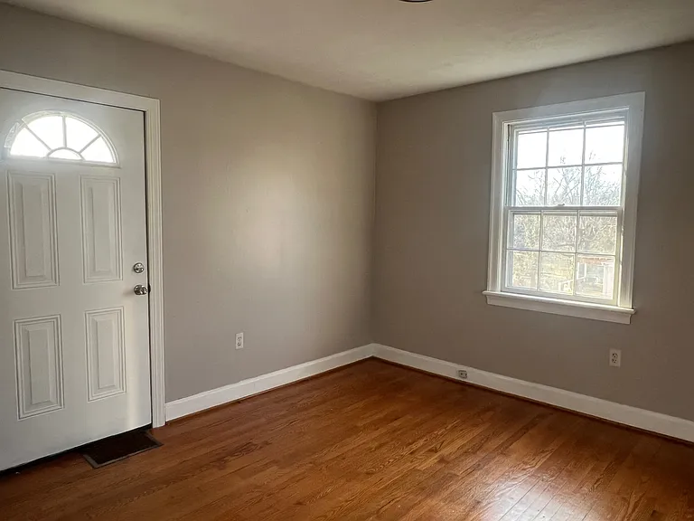 1119 Chestnut Hill Dr — Photo 14