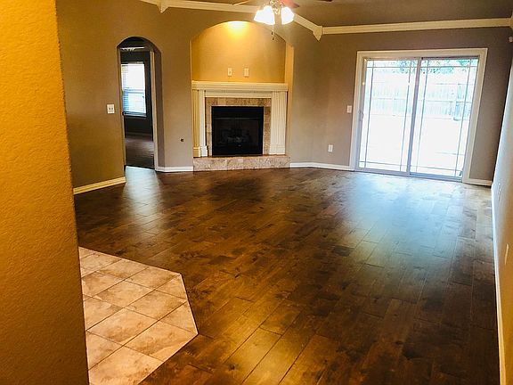 4th image of 4146 W Mahogany Dr