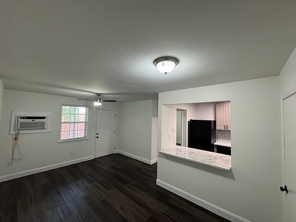 4th image of 2121 Cleary Ave APT 11
