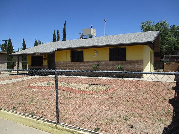 3rd image of 7717 Broadway Dr