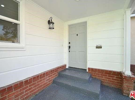 5th image of 3426 W 83rd St