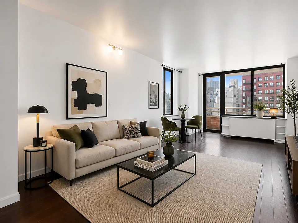 236 E 47th St #17B