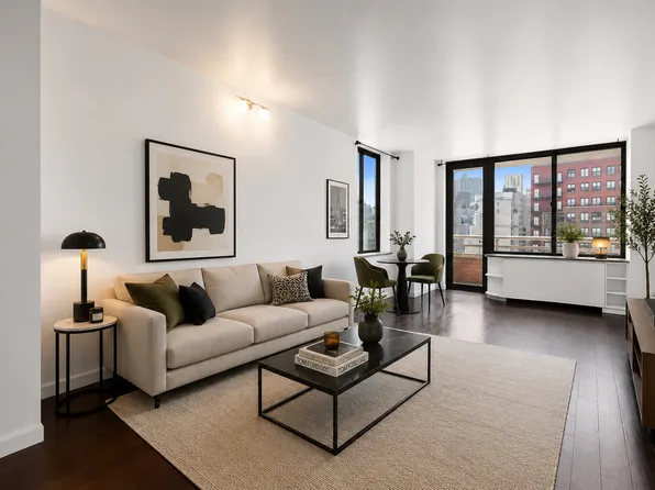 236 E 47th St, New York, NY