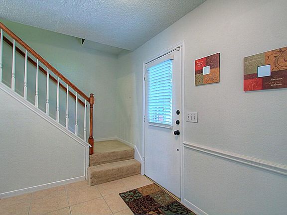 5th image of 1018 Long Prairie Dr