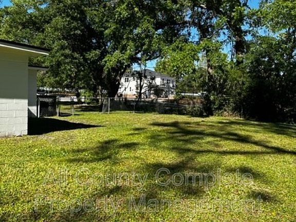 3rd image of 6004 Marsha Dr