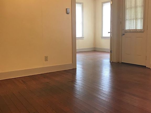 5th image of 1327 Lee Ave