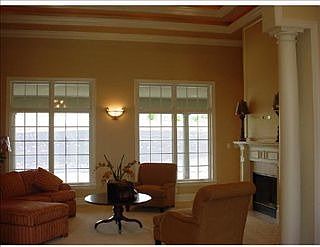 2nd image of 905 Gateway Cir #Lt305