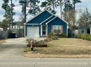 3031 Country Club Dr, Hampstead, NC 28443