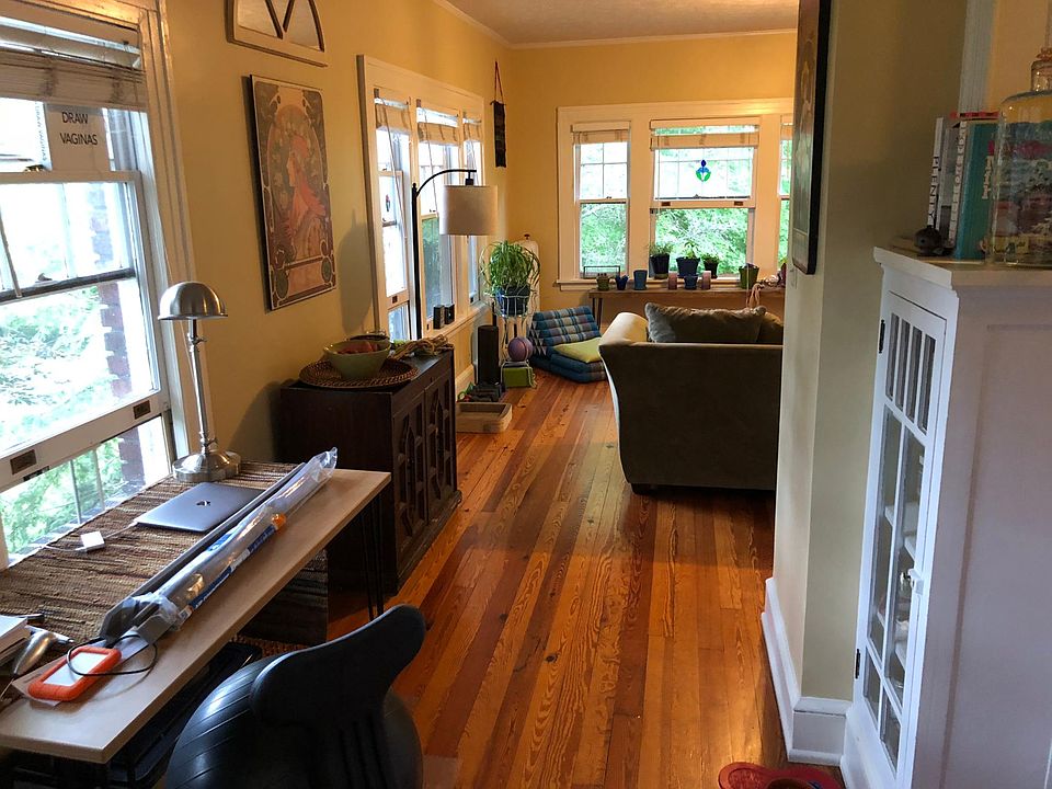 High ceilings heart pine floors