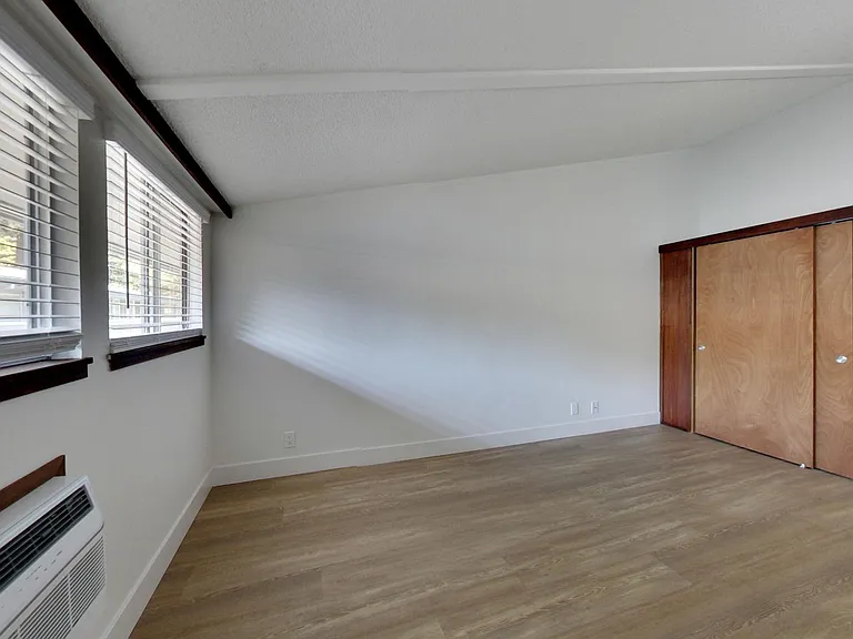 Riverwood Apartments — Photo 103