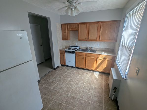 6 Bradley Ave #12
